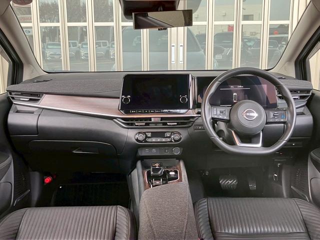 オーラ Ｇ　ＦＯＵＲ　レザーエディション　ＮＣナビ　プロパイ　全周囲Ｍ　ＢＯＳＥ　シートヒータ　ステアリングヒータ　寒冷地仕様　黒革シート　ＥＴＣ２．０　ワイヤレス充電　デジタルルームミラ　アダクティブＬＥＤヘッドライト　衝突被害軽減ブレーキ（7枚目）