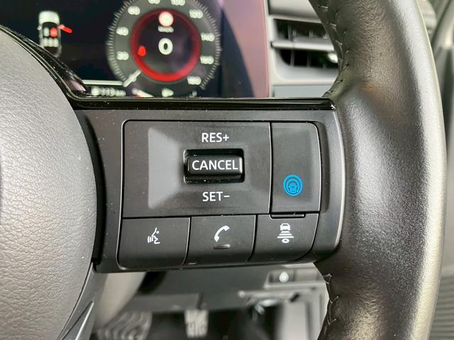 オーラ Ｇ　ＦＯＵＲ　レザーエディション　ＮＣナビ　プロパイ　全周囲Ｍ　ＢＯＳＥ　シートヒータ　ステアリングヒータ　寒冷地仕様　黒革シート　ＥＴＣ２．０　ワイヤレス充電　デジタルルームミラ　アダクティブＬＥＤヘッドライト　衝突被害軽減ブレーキ（11枚目）