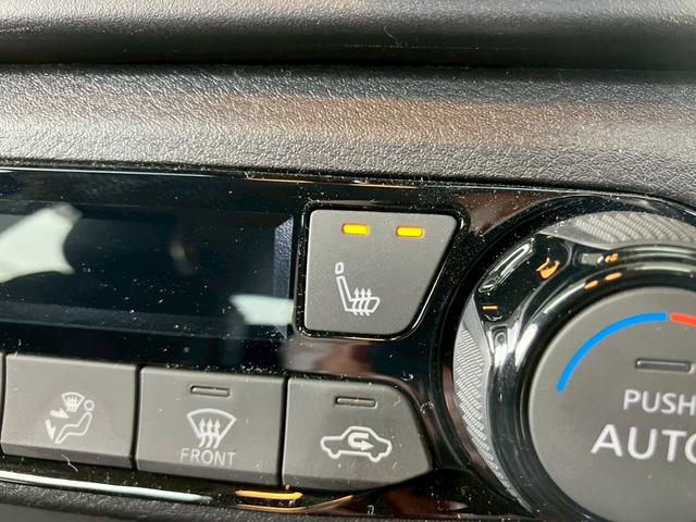 オーラ Ｇ　ＦＯＵＲ　レザーエディション　ＮＣナビ　プロパイ　全周囲Ｍ　ＢＯＳＥ　シートヒータ　ステアリングヒータ　寒冷地仕様　黒革シート　ＥＴＣ２．０　ワイヤレス充電　デジタルルームミラ　アダクティブＬＥＤヘッドライト　衝突被害軽減ブレーキ（14枚目）