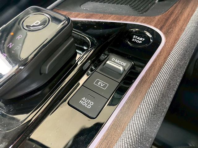 オーラ Ｇ　ＦＯＵＲ　レザーエディション　ＮＣナビ　プロパイ　全周囲Ｍ　ＢＯＳＥ　シートヒータ　ステアリングヒータ　寒冷地仕様　黒革シート　ＥＴＣ２．０　ワイヤレス充電　デジタルルームミラ　アダクティブＬＥＤヘッドライト　衝突被害軽減ブレーキ（16枚目）