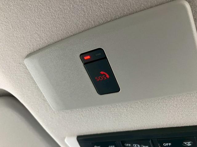 オーラ Ｇ　ＦＯＵＲ　レザーエディション　ＮＣナビ　プロパイ　全周囲Ｍ　ＢＯＳＥ　シートヒータ　ステアリングヒータ　寒冷地仕様　黒革シート　ＥＴＣ２．０　ワイヤレス充電　デジタルルームミラ　アダクティブＬＥＤヘッドライト　衝突被害軽減ブレーキ（18枚目）