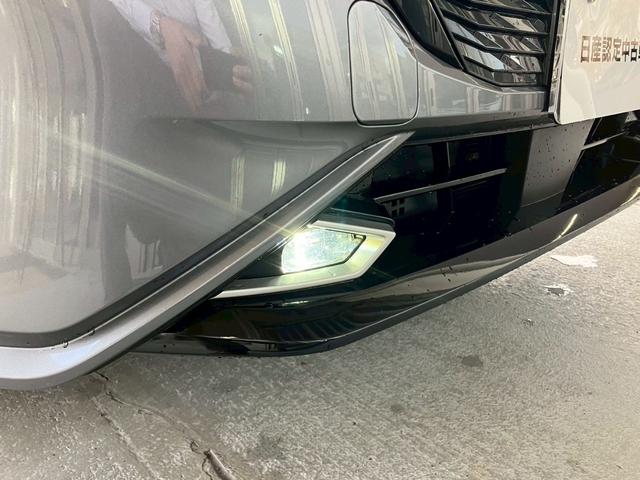 オーラ Ｇ　ＦＯＵＲ　レザーエディション　ＮＣナビ　プロパイ　全周囲Ｍ　ＢＯＳＥ　シートヒータ　ステアリングヒータ　寒冷地仕様　黒革シート　ＥＴＣ２．０　ワイヤレス充電　デジタルルームミラ　アダクティブＬＥＤヘッドライト　衝突被害軽減ブレーキ（28枚目）