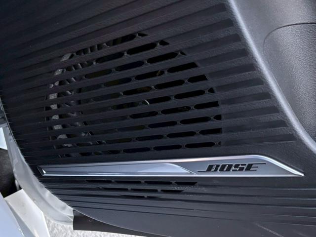 オーラ ニスモ　ＮＣナビ　全周囲Ｍ　プロパイ　前後ドラレコ　ＥＴＣ２．０　電動シート　ワンオナ　ＢＯＳＥ　寒冷地仕様　ＬＥＤヘッドライト　シートヒータ　ステアリングヒータ　ＮＩＳＭＯブルーミラ　カーボンミラー（21枚目）