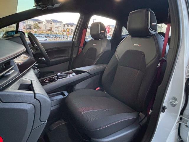 オーラ ニスモ　ＮＣナビ　全周囲Ｍ　プロパイ　前後ドラレコ　ＥＴＣ２．０　電動シート　ワンオナ　ＢＯＳＥ　寒冷地仕様　ＬＥＤヘッドライト　シートヒータ　ステアリングヒータ　ＮＩＳＭＯブルーミラ　カーボンミラー（22枚目）