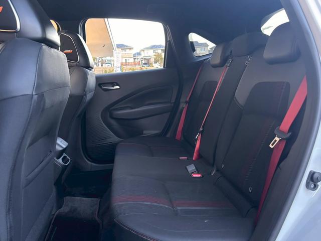 オーラ ニスモ　ＮＣナビ　全周囲Ｍ　プロパイ　前後ドラレコ　ＥＴＣ２．０　電動シート　ワンオナ　ＢＯＳＥ　寒冷地仕様　ＬＥＤヘッドライト　シートヒータ　ステアリングヒータ　ＮＩＳＭＯブルーミラ　カーボンミラー（24枚目）