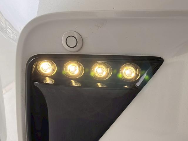 ノート ｅ－パワーニスモ　ブラックリミテッド　純正ナビ　ドラレコ前後　全周囲Ｍ　追従クルコン　デジタルルームミラ　ＥＴＣ　ＬＥＤヘッドライト　オートエアコン　オートライト　フルセグＴＶ　ステアリングスイッチ　専用ＡＷ　専用エアロ　デイライト（32枚目）