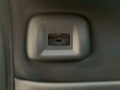 ܡܤ˥ơ֥ȥףäνťݥåȤ°Ƥޤ 3