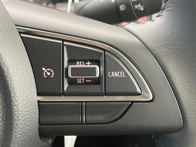 XC 4WD シートヒーター クルーズコントロール レーンキープアシスト LEDヘッドライト スマートキー 革巻きステアリング オートチックハイビーム(3枚目)