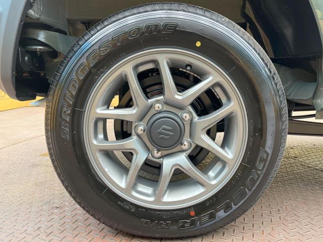XC 4WD シートヒーター クルーズコントロール レーンキープアシスト LEDヘッドライト スマートキー 革巻きステアリング オートチックハイビーム(30枚目)