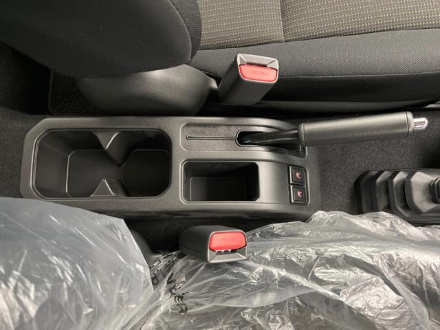 XC 4WD シートヒーター クルーズコントロール レーンキープアシスト LEDヘッドライト スマートキー 革巻きステアリング オートチックハイビーム(43枚目)