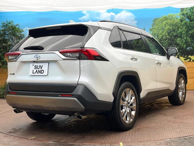 ＲＡＶ４ Ｇ　Ｚパッケージ　改良後ディスプレイオーディオ　サンルーフ　パワーバックドア　デジタルインナーミラー　ブラインドスポットモニター　ベンチレーションシート　レーダークルーズコントロール　１００Ｖコンセント（18枚目）