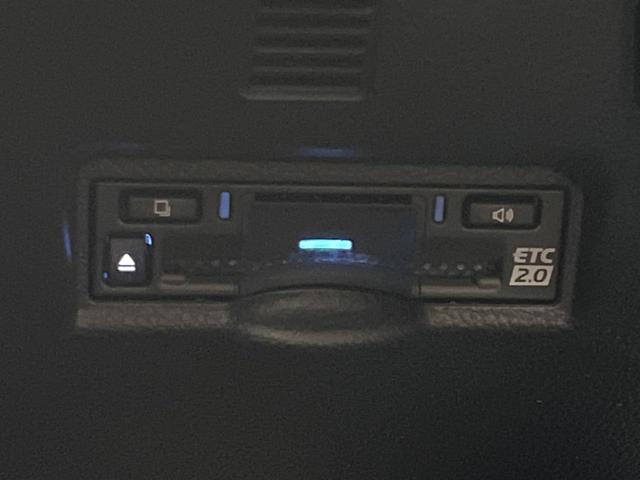 ヴォクシー ハイブリッドＳ－Ｚ　快適利便パッケージ　トヨタチームメイト　ドライビングサポートパッケージ　１０型ディスプレイオーディオ　ブラインドスポットモニター　デジタルインナーミラー　クリアランスソナー　パワーバックドア（51枚目）