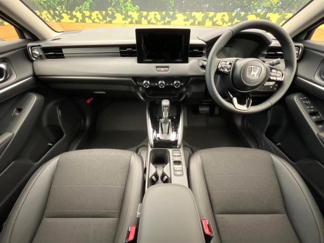 ヴェゼル ｅ：ＨＥＶ　Ｚ・ＰＬａＹパッケージ　ホンダセンシング　ハンズフリーパワーバックドア　車線逸脱警報　レーダークルーズコントロール　クリアランスソナー　パドルシフト　デュアルオートエアコン　オートエアコン　純正１８インチアルミ　オートライト（2枚目）