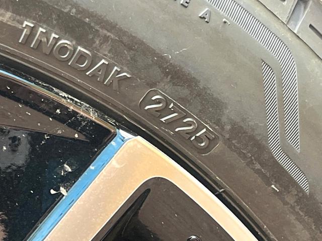ヴェゼル ｅ：ＨＥＶ　Ｚ・ＰＬａＹパッケージ　ホンダセンシング　ハンズフリーパワーバックドア　車線逸脱警報　レーダークルーズコントロール　クリアランスソナー　パドルシフト　デュアルオートエアコン　オートエアコン　純正１８インチアルミ　オートライト（26枚目）