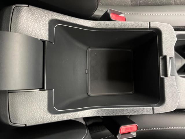 ヴェゼル ｅ：ＨＥＶ　Ｚ・ＰＬａＹパッケージ　ホンダセンシング　ハンズフリーパワーバックドア　車線逸脱警報　レーダークルーズコントロール　クリアランスソナー　パドルシフト　デュアルオートエアコン　オートエアコン　純正１８インチアルミ　オートライト（54枚目）