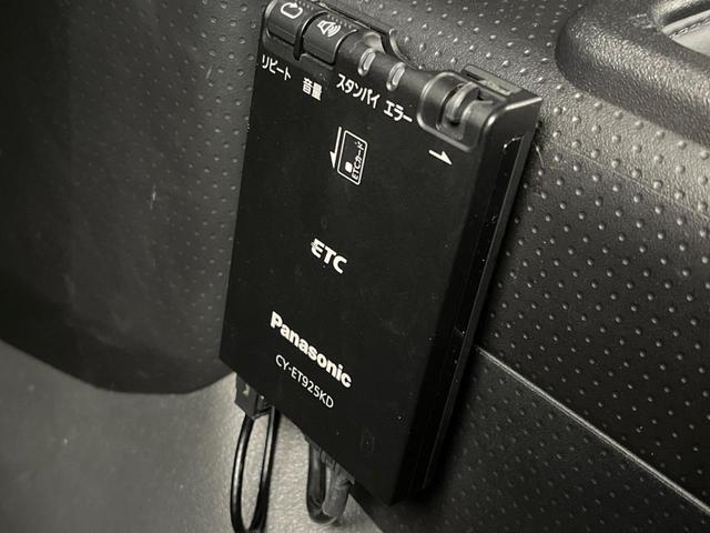 ＦＪクルーザー ベースグレード　ＳＤナビ　フルセグ　バックカメラ　ＥＴＣ　クルーズコントロール　禁煙車　ドラレコ　コーナーセンサー　ＬＥＤヘッド　Ｂｌｕｅｔｏｏｔｈ　ＣＤ／ＤＶＤ（6枚目）