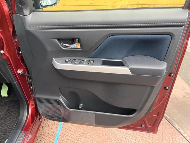 ルーミー カスタムＧ　両側電動スライド　コンフォートパッケージ　純正９型ナビ　全周囲カメラ　スマートアシスト　アダプティブクルーズコントロール　コーナーセンサー　アダプティブドライビングビーム　シートヒーター　ＬＥＤヘッド（41枚目）