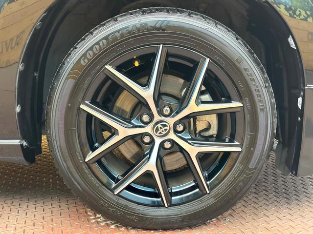 ハリアー プログレス　スタイルブルーイッシュ　ＴＲＤエアロ　ＪＢＬサウンド　純正９型ナビ　全周囲カメラ　トヨタセーフティセンス　レーダクルーズ　クリアランスソナー　パワーバックドア　ハーフレザーシート　パワーシート　ＬＥＤヘッドライト（13枚目）