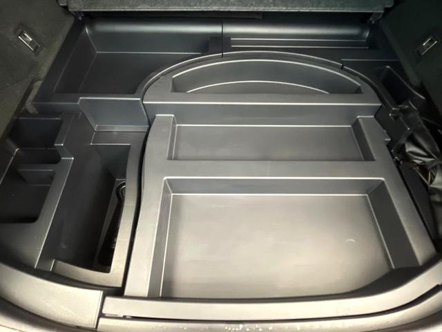 ハリアー プログレス　スタイルブルーイッシュ　ＴＲＤエアロ　ＪＢＬサウンド　純正９型ナビ　全周囲カメラ　トヨタセーフティセンス　レーダクルーズ　クリアランスソナー　パワーバックドア　ハーフレザーシート　パワーシート　ＬＥＤヘッドライト（42枚目）
