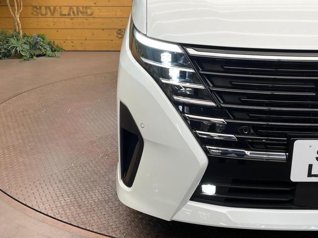 セレナ ハイウェイスターＶ　両側電動ドア　純正１２型ナビ　アラウンドビューモニター　日産プロパイロット　インテリジェントルームミラー　ブラインドスポットモニター　コーナーセンサー　ＬＥＤヘッド　ＥＴＣ２．０　オートライト（14枚目）