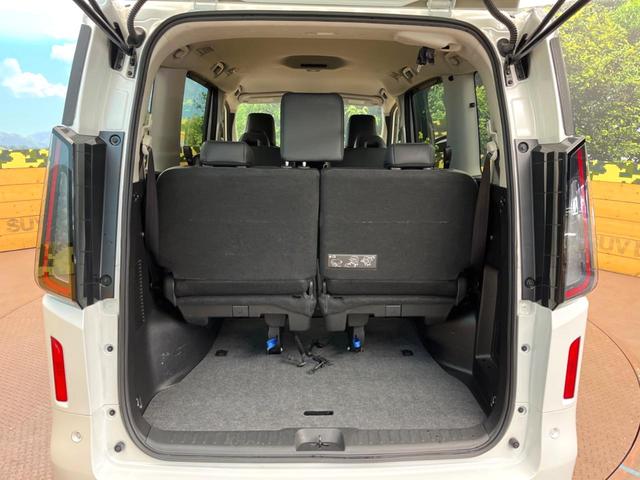 セレナ ハイウェイスターＶ　両側電動ドア　純正１２型ナビ　アラウンドビューモニター　日産プロパイロット　インテリジェントルームミラー　ブラインドスポットモニター　コーナーセンサー　ＬＥＤヘッド　ＥＴＣ２．０　オートライト（41枚目）