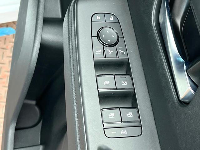 セレナ ハイウェイスターＶ　純正１２．３型ナビ　全周囲カメラ　プロパイロット　寒冷地仕様　ブラインドスポットモニター　両側電動スライドドア　デジタルインナーミラー　オートマチックハイビーム　ＬＥＤヘッドライト　クリアランスソナー（44枚目）