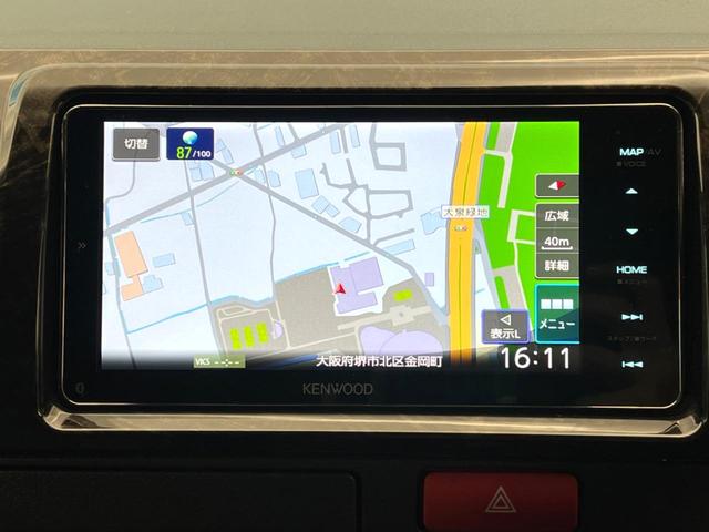 ハイエースバン スーパーGL ダークプライムII 両側電動スライド SDナビ バックカメラ アクセサリーコンセント ハーフレザーシート LEDヘッドライト スマートキー オートライト オートエアコン ウッドコンビステアリング Bluetooth再生(4枚目)