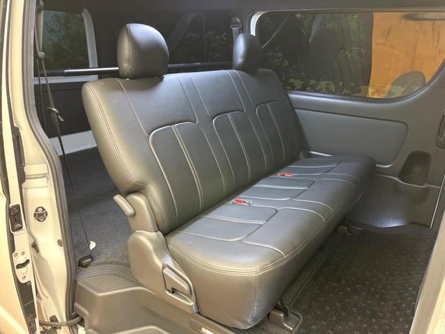 ハイエースバン スーパーGL ダークプライムII 両側電動スライド SDナビ バックカメラ アクセサリーコンセント ハーフレザーシート LEDヘッドライト スマートキー オートライト オートエアコン ウッドコンビステアリング Bluetooth再生(9枚目)