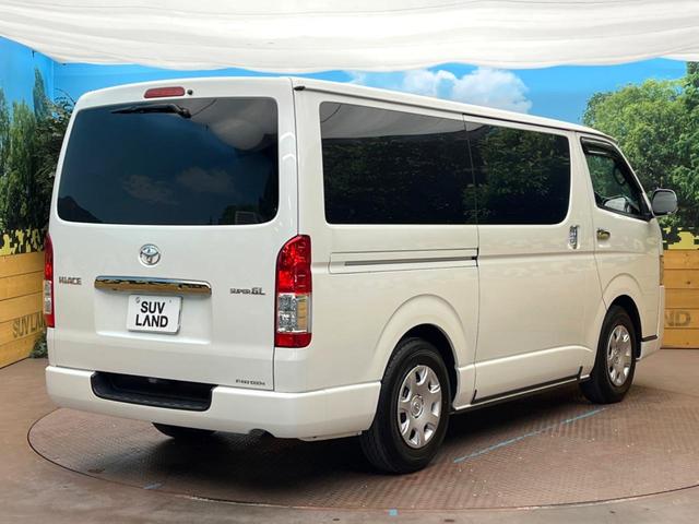 ハイエースバン スーパーGL ダークプライムII 両側電動スライド SDナビ バックカメラ アクセサリーコンセント ハーフレザーシート LEDヘッドライト スマートキー オートライト オートエアコン ウッドコンビステアリング Bluetooth再生(17枚目)