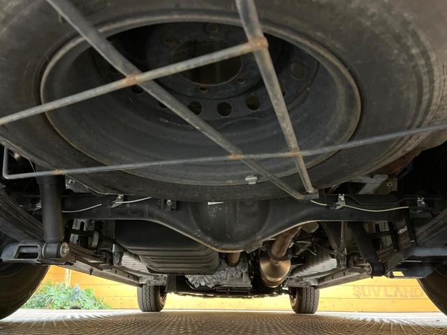 ハイエースバン スーパーGL ダークプライムII 両側電動スライド SDナビ バックカメラ アクセサリーコンセント ハーフレザーシート LEDヘッドライト スマートキー オートライト オートエアコン ウッドコンビステアリング Bluetooth再生(19枚目)