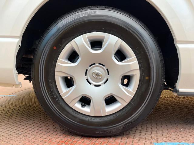 ハイエースバン スーパーGL ダークプライムII 両側電動スライド SDナビ バックカメラ アクセサリーコンセント ハーフレザーシート LEDヘッドライト スマートキー オートライト オートエアコン ウッドコンビステアリング Bluetooth再生(27枚目)