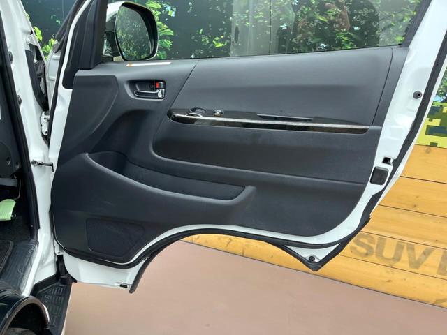 ハイエースバン スーパーGL ダークプライムII 両側電動スライド SDナビ バックカメラ アクセサリーコンセント ハーフレザーシート LEDヘッドライト スマートキー オートライト オートエアコン ウッドコンビステアリング Bluetooth再生(29枚目)