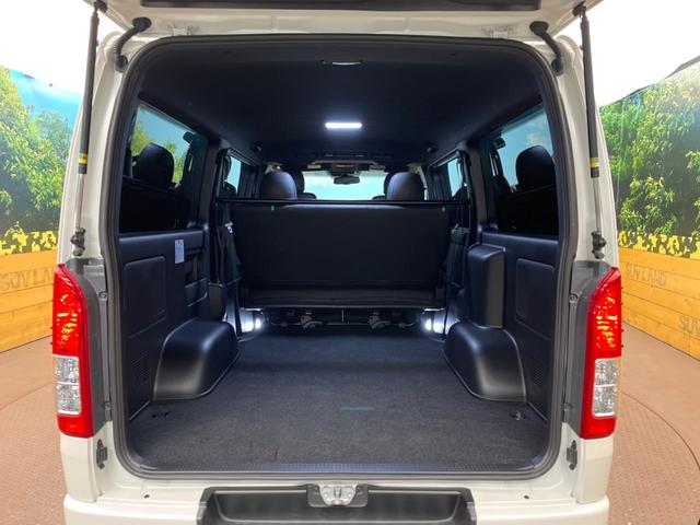 ハイエースバン スーパーGL ダークプライムII 両側電動スライド SDナビ バックカメラ アクセサリーコンセント ハーフレザーシート LEDヘッドライト スマートキー オートライト オートエアコン ウッドコンビステアリング Bluetooth再生(30枚目)