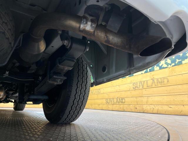 ハイエースバン スーパーGL ダークプライムII 両側電動スライド SDナビ バックカメラ アクセサリーコンセント ハーフレザーシート LEDヘッドライト スマートキー オートライト オートエアコン ウッドコンビステアリング Bluetooth再生(32枚目)