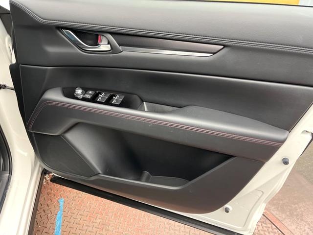ＣＸ－５ ２０Ｓ　ブラックトーンエディション　純正１０．２５型ナビ　全周囲カメラ　衝突被害軽減システム　レーダークルーズ　パワーシート　クリアランスソナー　ＬＥＤヘッド　レーンアシスト　ブラインドスポットモニター　１９インチアルミホイール（43枚目）