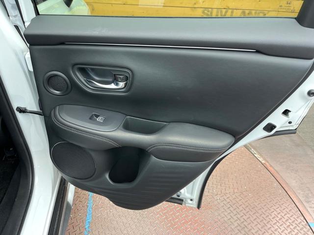 ＺＲ－Ｖ ｅ：ＨＥＶ　Ｘ　純正９型ナビ　バックカメラ　ホンダセンシング　アダプティブクルーズ　パワーバックドア　ハーフレザーシート　ＬＥＤヘッドライト　ブラインドスポットモニター　オートマチックハイビーム　レーンキープ（37枚目）