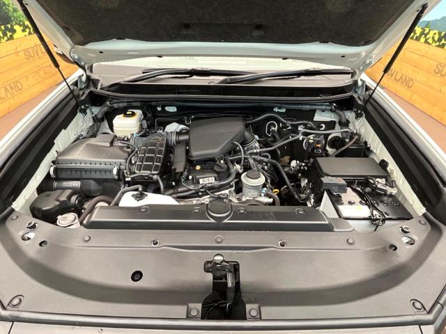 ランドクルーザープラド TX Lパッケージ マットブラックエディション サンルーフ 純正9型ナビ 全周囲カメラ 7人乗り 前席快適温熱シート レザーシート レーダークルーズコントロール LEDヘッドライト ブラックルーフレール 純正18インチアルミ セーフティセンス(20枚目)