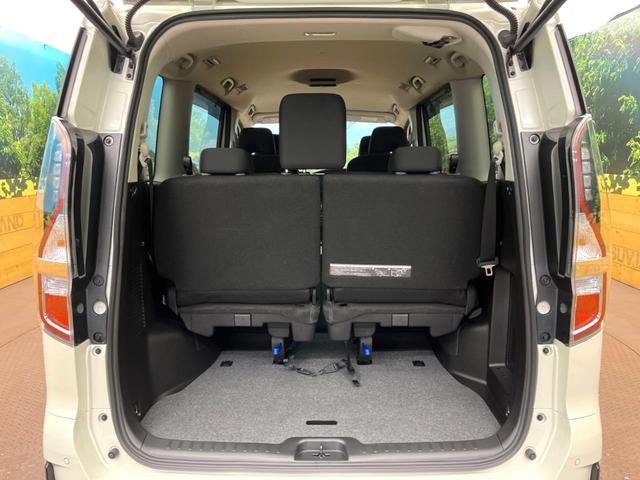 セレナ ｅ－パワー　ハイウェイスターＶ　プロパイロット　両側電動ドア　純正１０型ナビ　バックカメラ　ＢＳＭ　エマージェンシーブレーキ　１００Ｖ電源　ドラレコ　コーナーセンサー　ＬＥＤヘッドライト　ＥＴＣ　リアオートエアコン（10枚目）