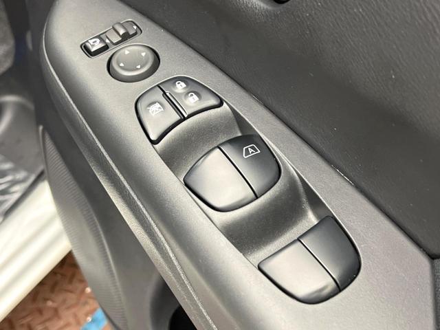 セレナ ｅ－パワー　ハイウェイスターＶ　プロパイロット　両側電動ドア　純正１０型ナビ　バックカメラ　ＢＳＭ　エマージェンシーブレーキ　１００Ｖ電源　ドラレコ　コーナーセンサー　ＬＥＤヘッドライト　ＥＴＣ　リアオートエアコン（42枚目）