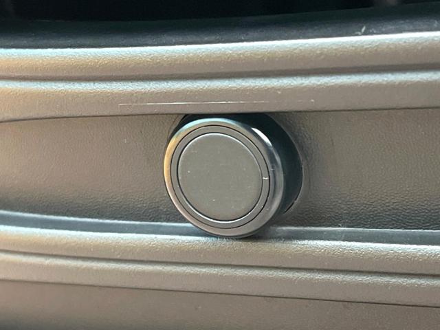 ハリアー S 8型ディスプレイオーディオ バックカメラ ブラインドスポットモニター レーダークルーズ 禁煙車 コーナーセンサー LEDヘッド ETC2.0 オートハイビーム オートライト デュアルエアコン(23枚目)