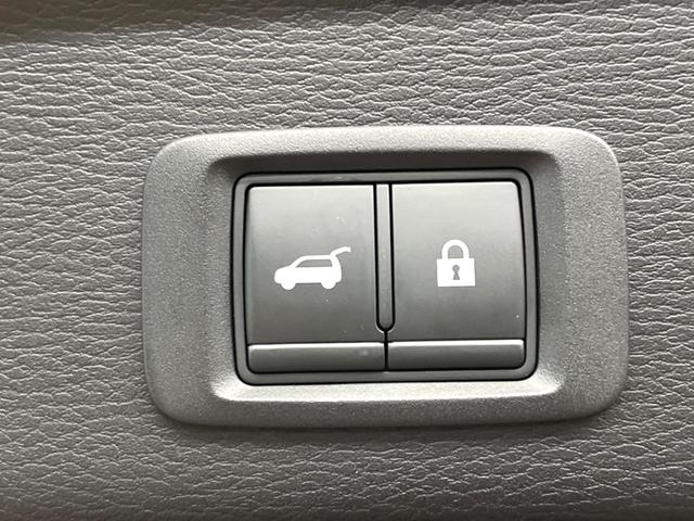 アウトランダーＰＨＥＶ Ｐ　寒冷地仕様　４ＷＤ　マイパイロット　純正９型ナビ　全周囲カメラ　ＢＯＳＥサウンド　前中席シートヒーター　パワーバックドア　前席メモリーシート　ＬＥＤヘッドライト　ワイヤレス充電　ｅーアシスト　禁煙車（8枚目）