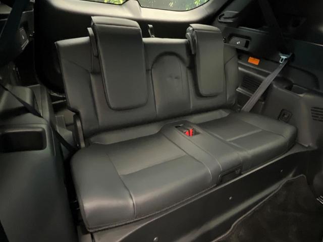 アウトランダーＰＨＥＶ Ｐ　寒冷地仕様　４ＷＤ　マイパイロット　純正９型ナビ　全周囲カメラ　ＢＯＳＥサウンド　前中席シートヒーター　パワーバックドア　前席メモリーシート　ＬＥＤヘッドライト　ワイヤレス充電　ｅーアシスト　禁煙車（11枚目）