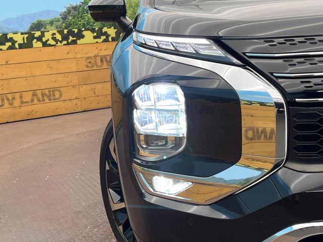 アウトランダーＰＨＥＶ Ｐ　寒冷地仕様　４ＷＤ　マイパイロット　純正９型ナビ　全周囲カメラ　ＢＯＳＥサウンド　前中席シートヒーター　パワーバックドア　前席メモリーシート　ＬＥＤヘッドライト　ワイヤレス充電　ｅーアシスト　禁煙車（16枚目）