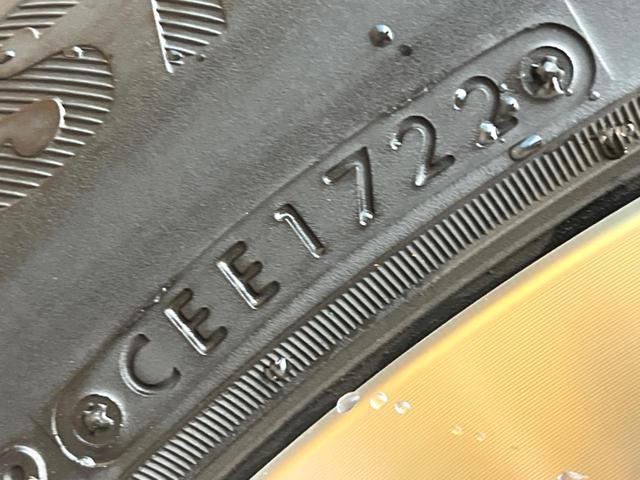 アウトランダーＰＨＥＶ Ｐ　寒冷地仕様　４ＷＤ　マイパイロット　純正９型ナビ　全周囲カメラ　ＢＯＳＥサウンド　前中席シートヒーター　パワーバックドア　前席メモリーシート　ＬＥＤヘッドライト　ワイヤレス充電　ｅーアシスト　禁煙車（28枚目）