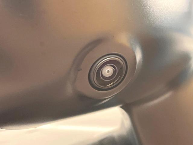 アウトランダーＰＨＥＶ Ｐ　寒冷地仕様　４ＷＤ　マイパイロット　純正９型ナビ　全周囲カメラ　ＢＯＳＥサウンド　前中席シートヒーター　パワーバックドア　前席メモリーシート　ＬＥＤヘッドライト　ワイヤレス充電　ｅーアシスト　禁煙車（30枚目）