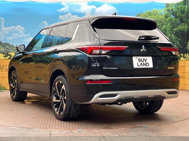 アウトランダーＰＨＥＶ Ｐ　寒冷地仕様　４ＷＤ　マイパイロット　純正９型ナビ　全周囲カメラ　ＢＯＳＥサウンド　前中席シートヒーター　パワーバックドア　前席メモリーシート　ＬＥＤヘッドライト　ワイヤレス充電　ｅーアシスト　禁煙車（35枚目）