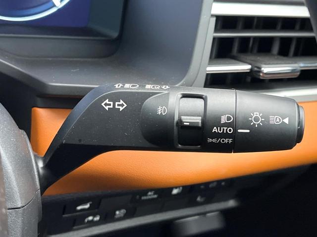 アウトランダーＰＨＥＶ Ｐ　寒冷地仕様　４ＷＤ　マイパイロット　純正９型ナビ　全周囲カメラ　ＢＯＳＥサウンド　前中席シートヒーター　パワーバックドア　前席メモリーシート　ＬＥＤヘッドライト　ワイヤレス充電　ｅーアシスト　禁煙車（54枚目）