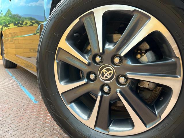 ヴォクシー ZS 煌III 両側電動スライドドア フリップダウン 純正9インチナビ トヨタセーフティセンス バックカメラ ハーフレザーシート コーナーセンサー クルコン レーンキープ LEDヘッドライト オートマチックハイビーム(14枚目)