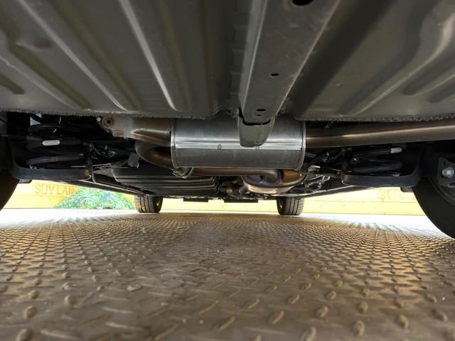 ヴォクシー ZS 煌III 両側電動スライドドア フリップダウン 純正9インチナビ トヨタセーフティセンス バックカメラ ハーフレザーシート コーナーセンサー クルコン レーンキープ LEDヘッドライト オートマチックハイビーム(19枚目)