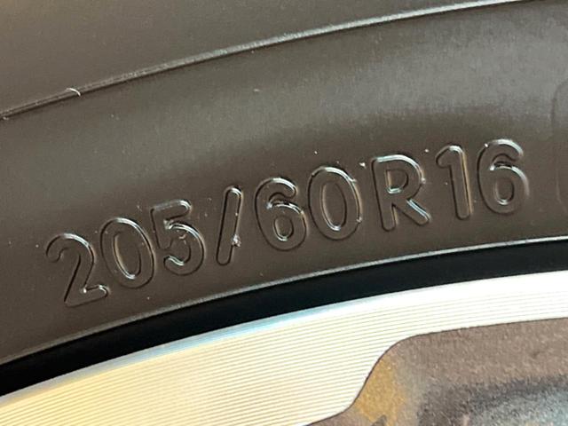 ヴォクシー ZS 煌III 両側電動スライドドア フリップダウン 純正9インチナビ トヨタセーフティセンス バックカメラ ハーフレザーシート コーナーセンサー クルコン レーンキープ LEDヘッドライト オートマチックハイビーム(30枚目)